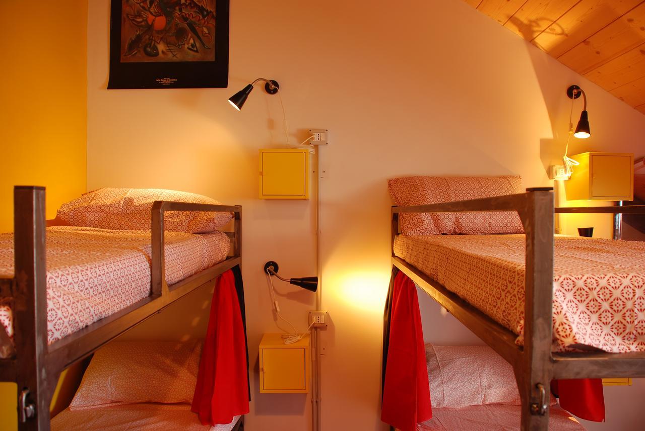 Attic Albergue *