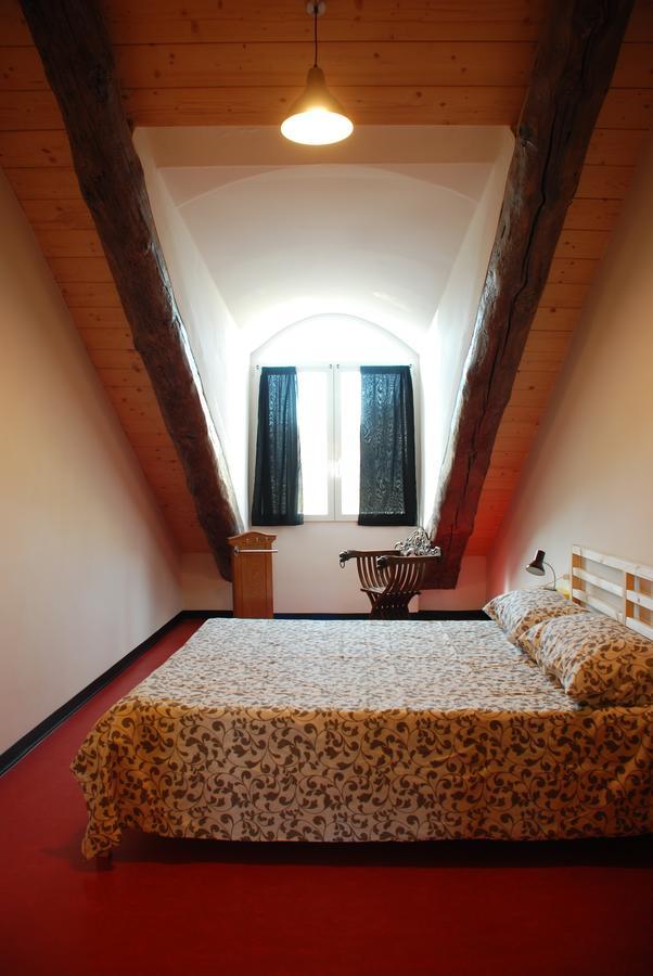 Attic * Turim
